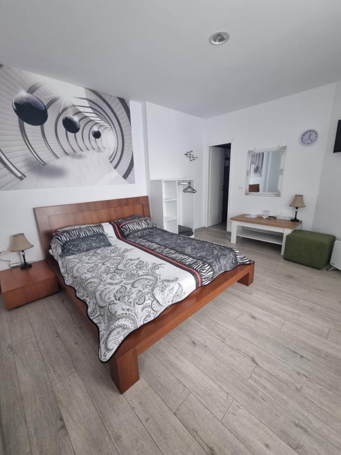 Casa Musceleana Hotel Cîmpulung Kültér fotó