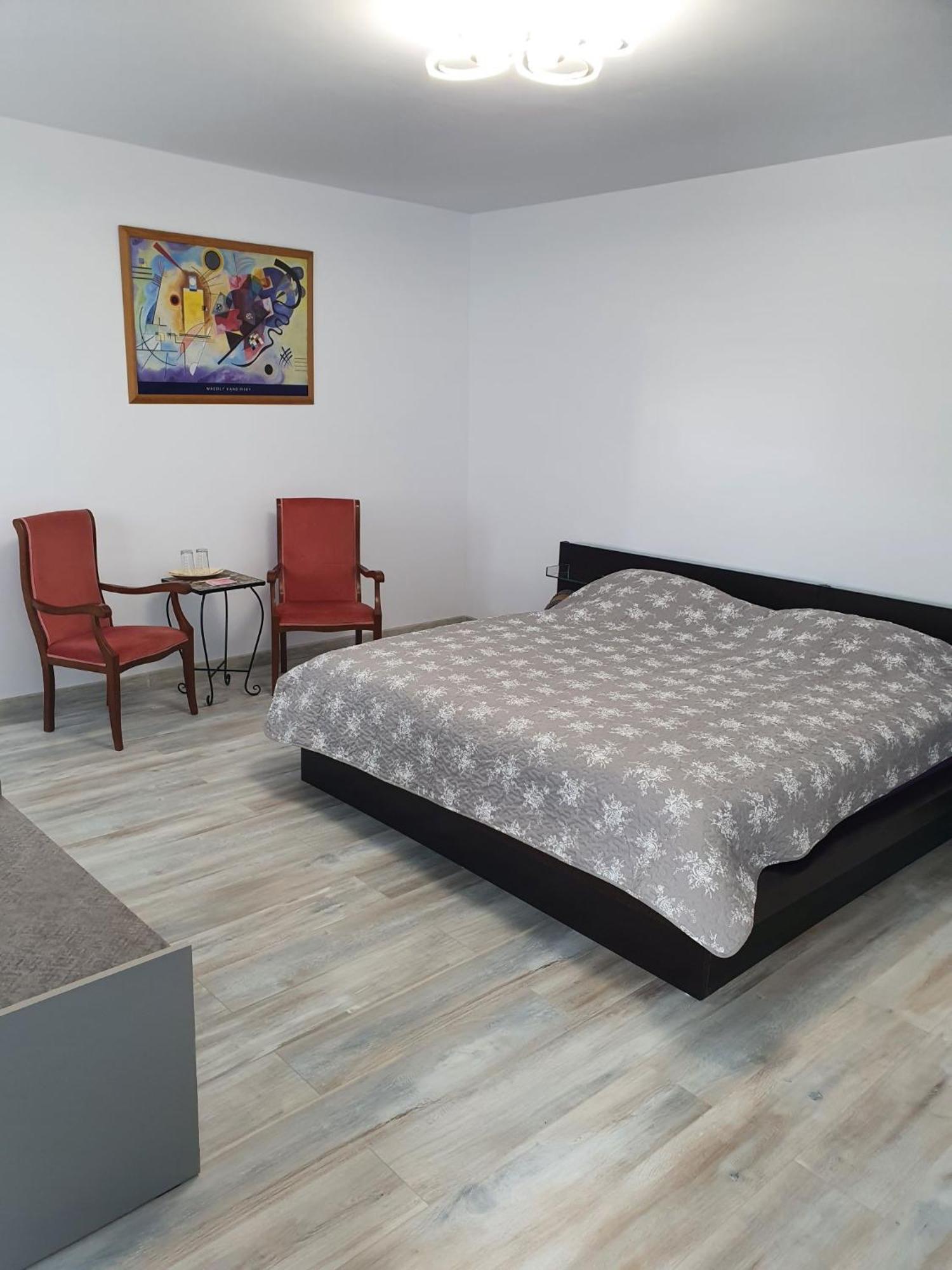 Casa Musceleana Hotel Cîmpulung Kültér fotó